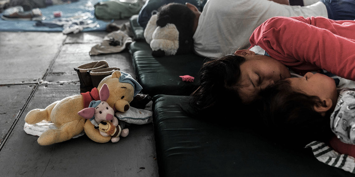 Los niños migrantes como campo de batalla