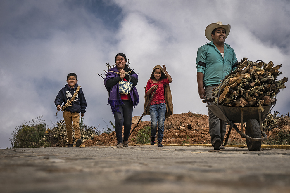 Gobernador de Oaxaca plantea gravar tierras ejidales