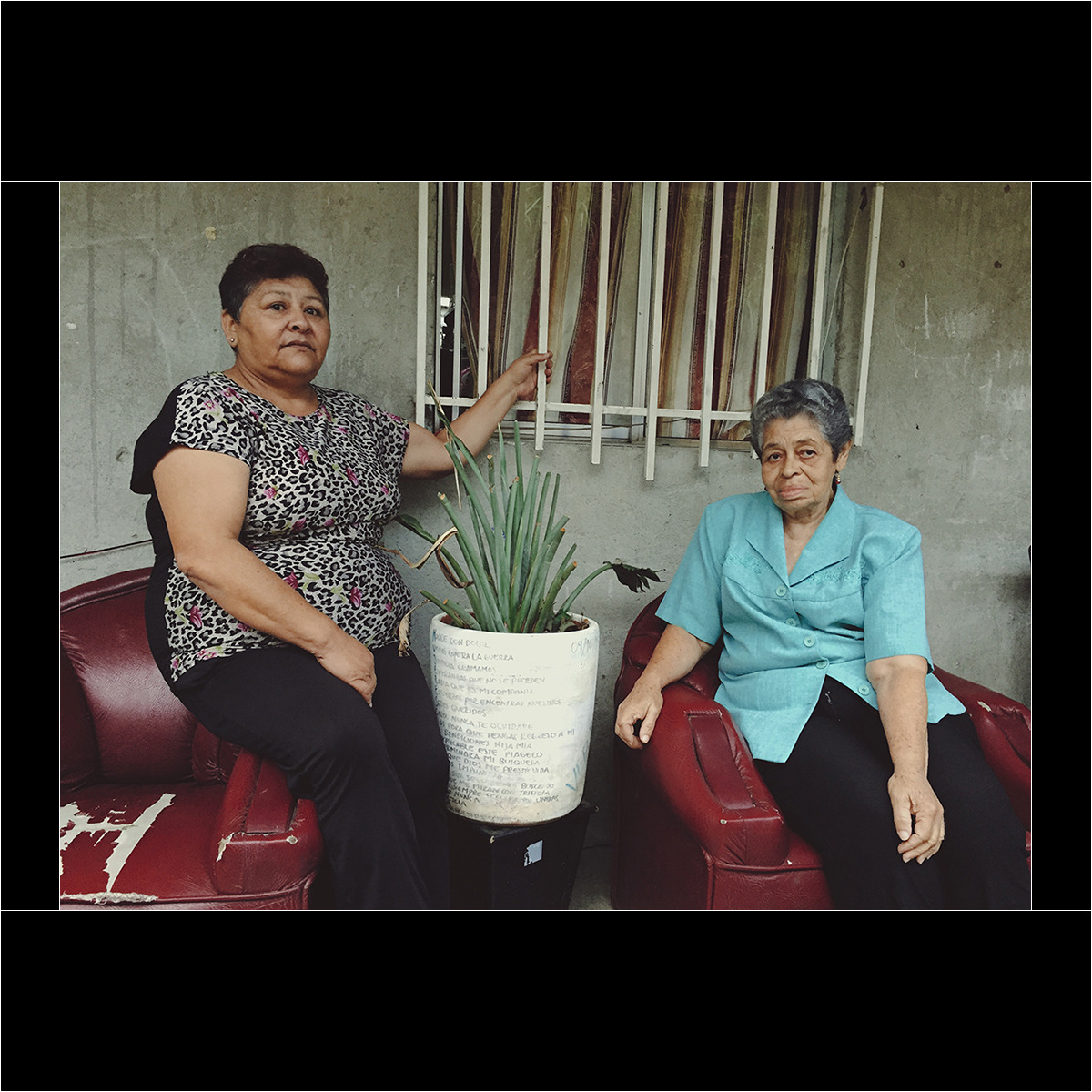 Las madres no dejan de buscar a sus familiares desaparecidos, y de llorar a los que murieron; pero lo que más buscan, es justicia y una paz duradera para el futuro. Foto: Ximena Natera